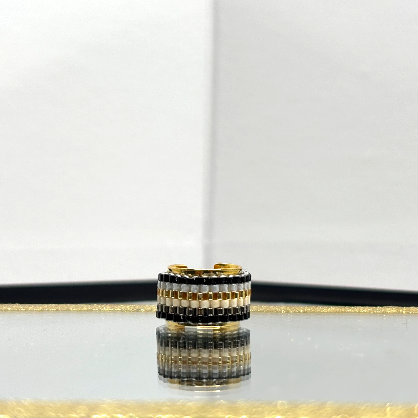 🌟Eldad Miyuki Ear Cuff🌟