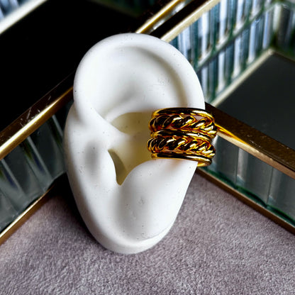 "Elegant design bronze ear cuff"