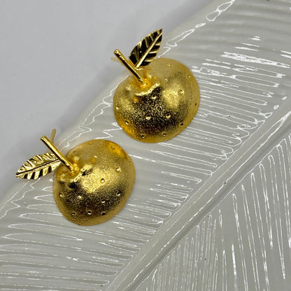 Elegant Apple-Shaped Earrings Handcrafted in Colombia – Unique Artisan Jewelry