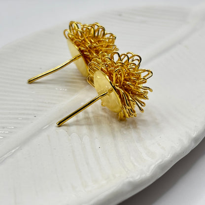 Elegant Pom Pom-Shaped Earrings – Unique, Handcrafted Jewelry for Sophisticated Style