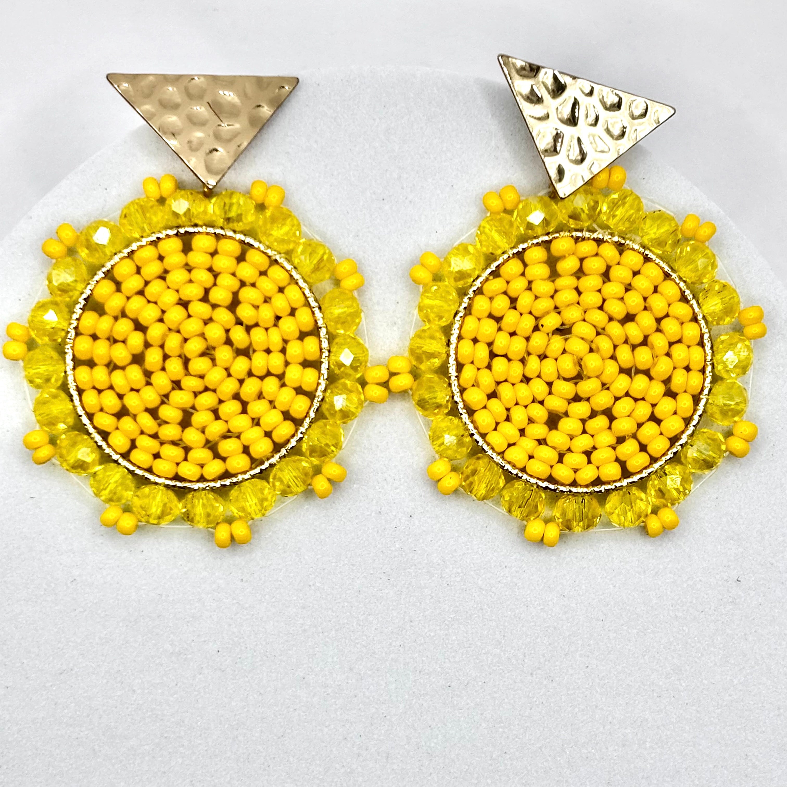 Yellow
A pair of elegant Kara Earrings with a sleek, modern design, perfect for any occasion.






