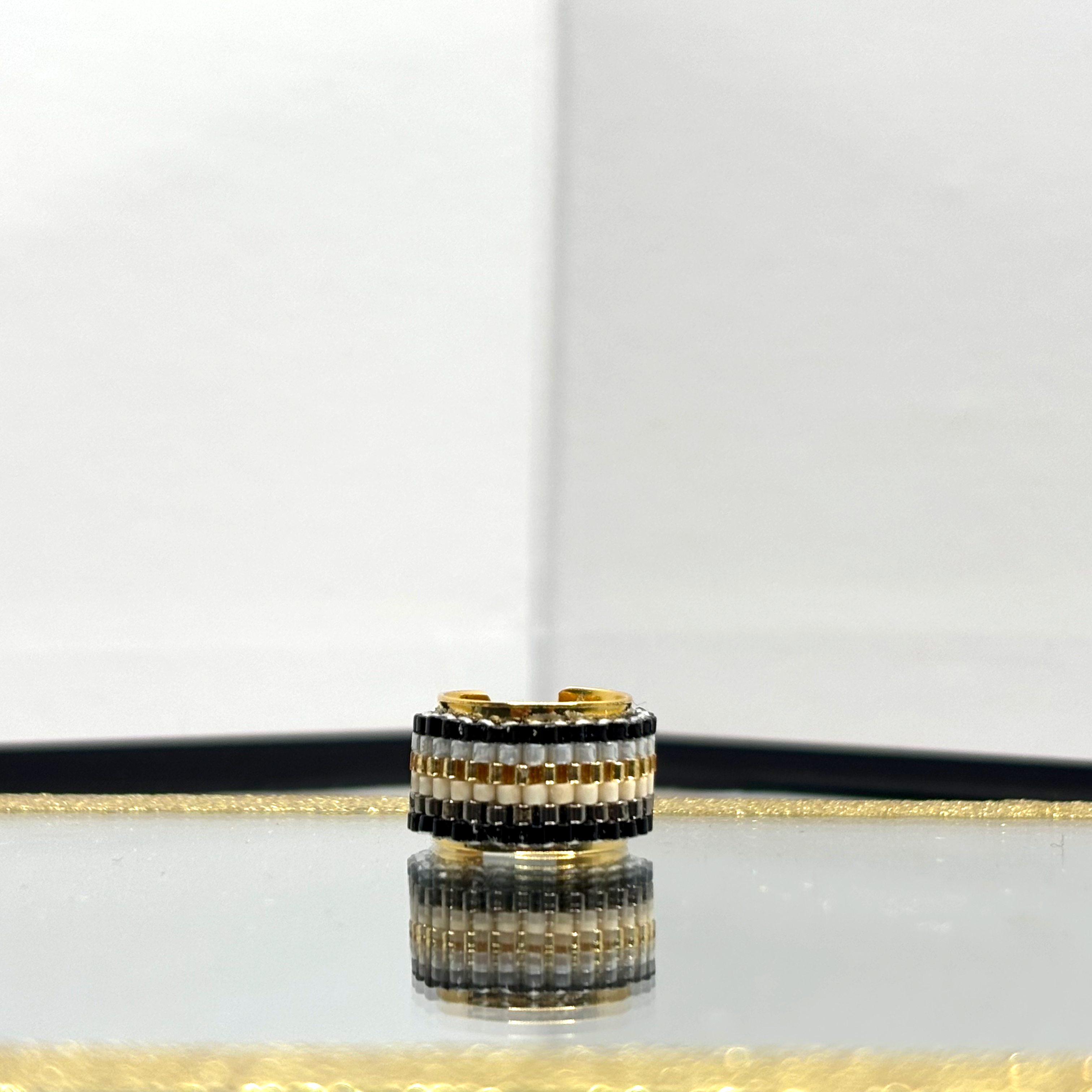 🌟Eldad Miyuki Ear Cuff🌟