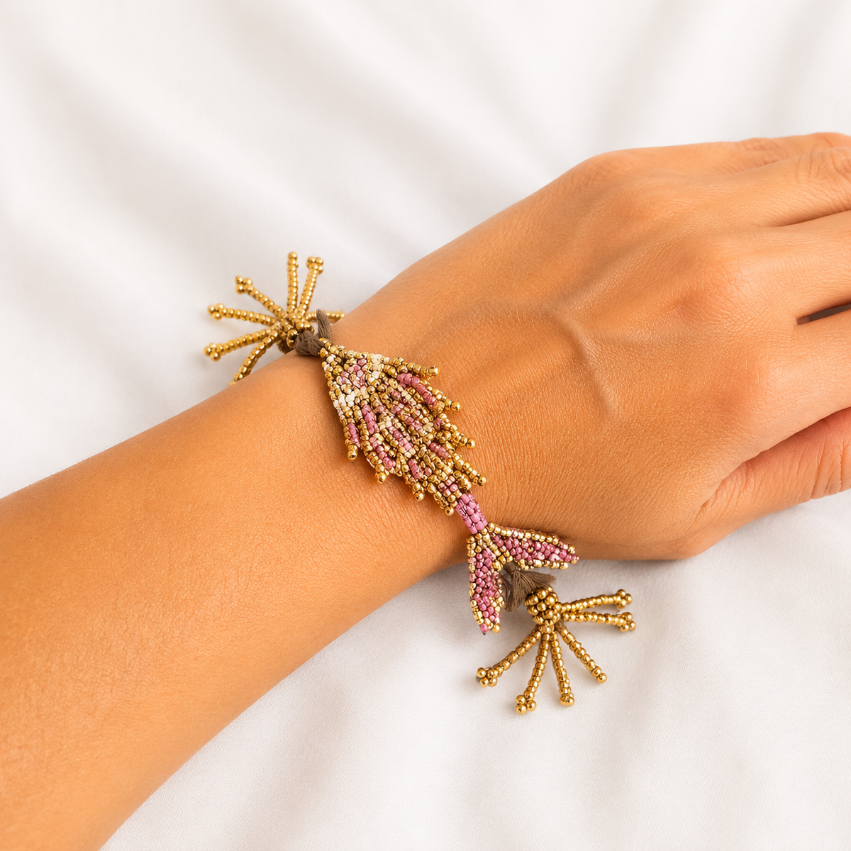 Handmade Miyuki Fish Bracelet | Colombian Beaded Jewelry