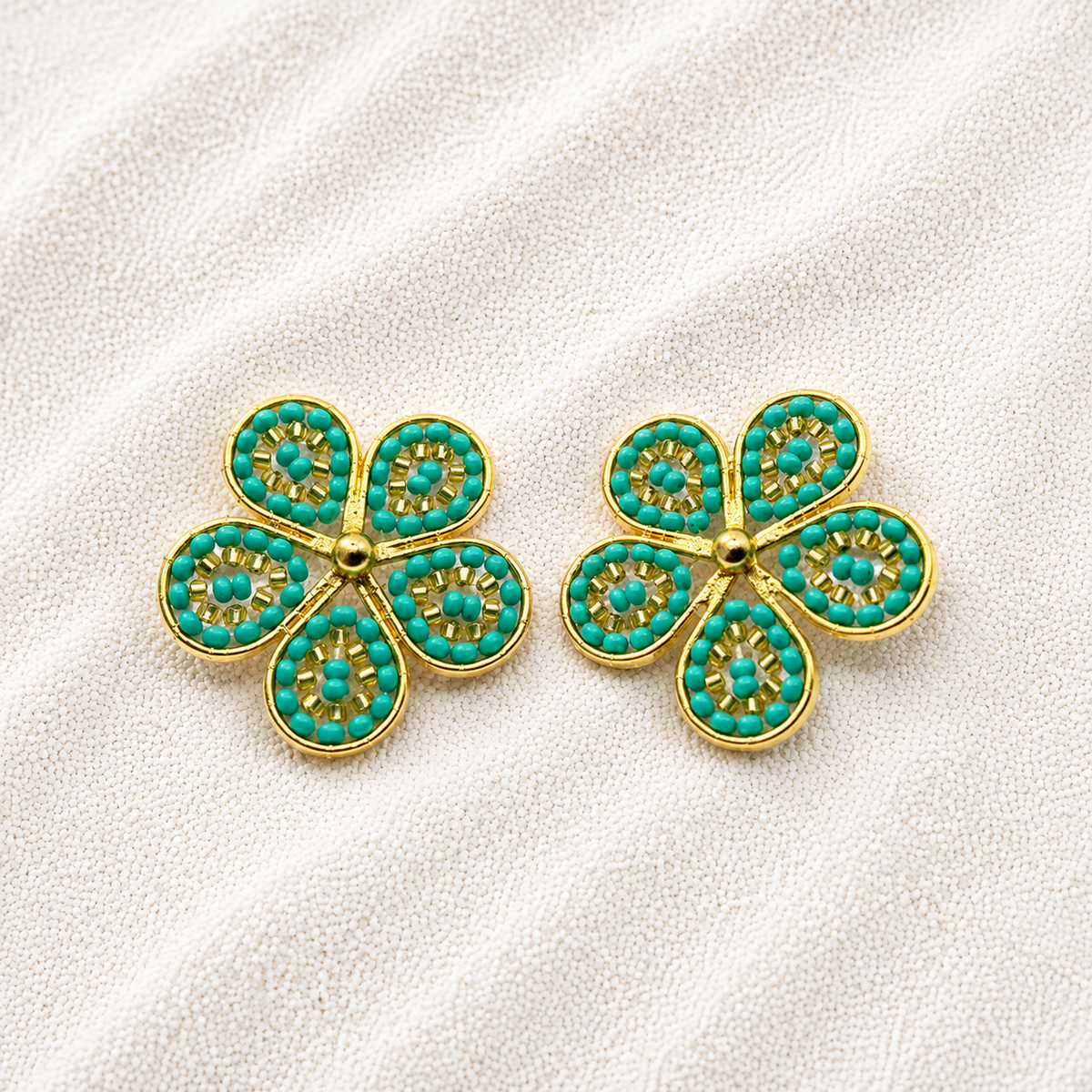 Periwinkle Earrings  Delicate Floral Elegance