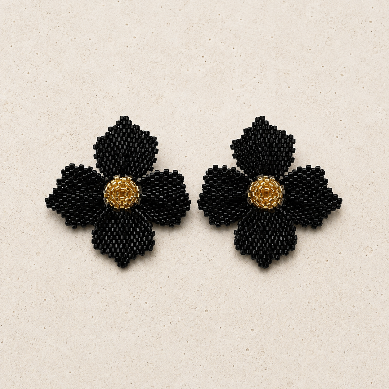 Jannesita Earrings