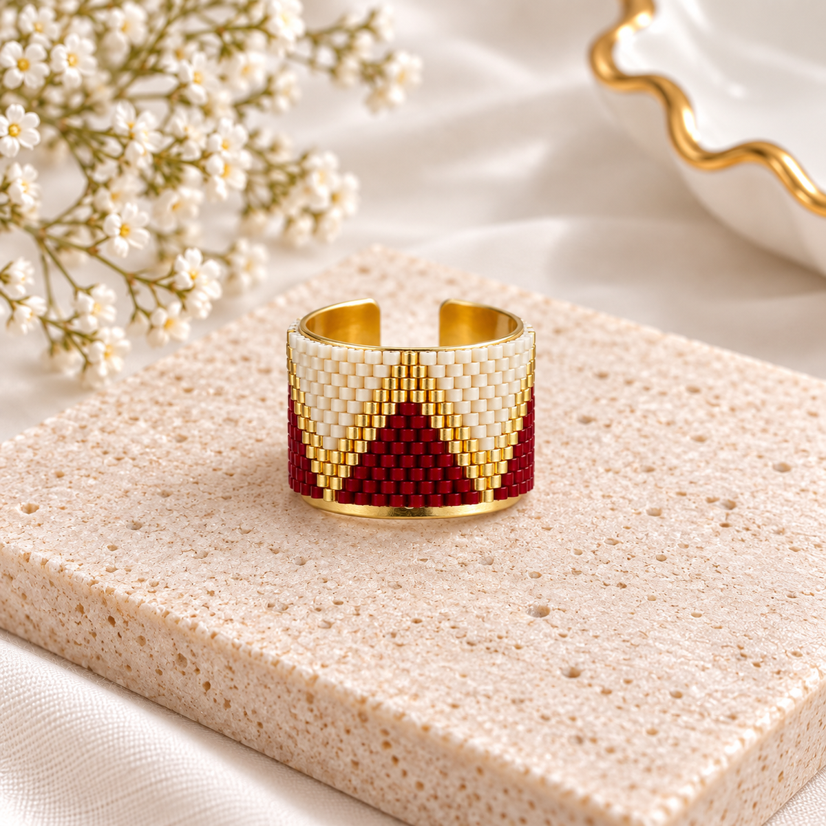 Sofía Adjustable Gold-Plated Bronze Ring with Miyuki Beads