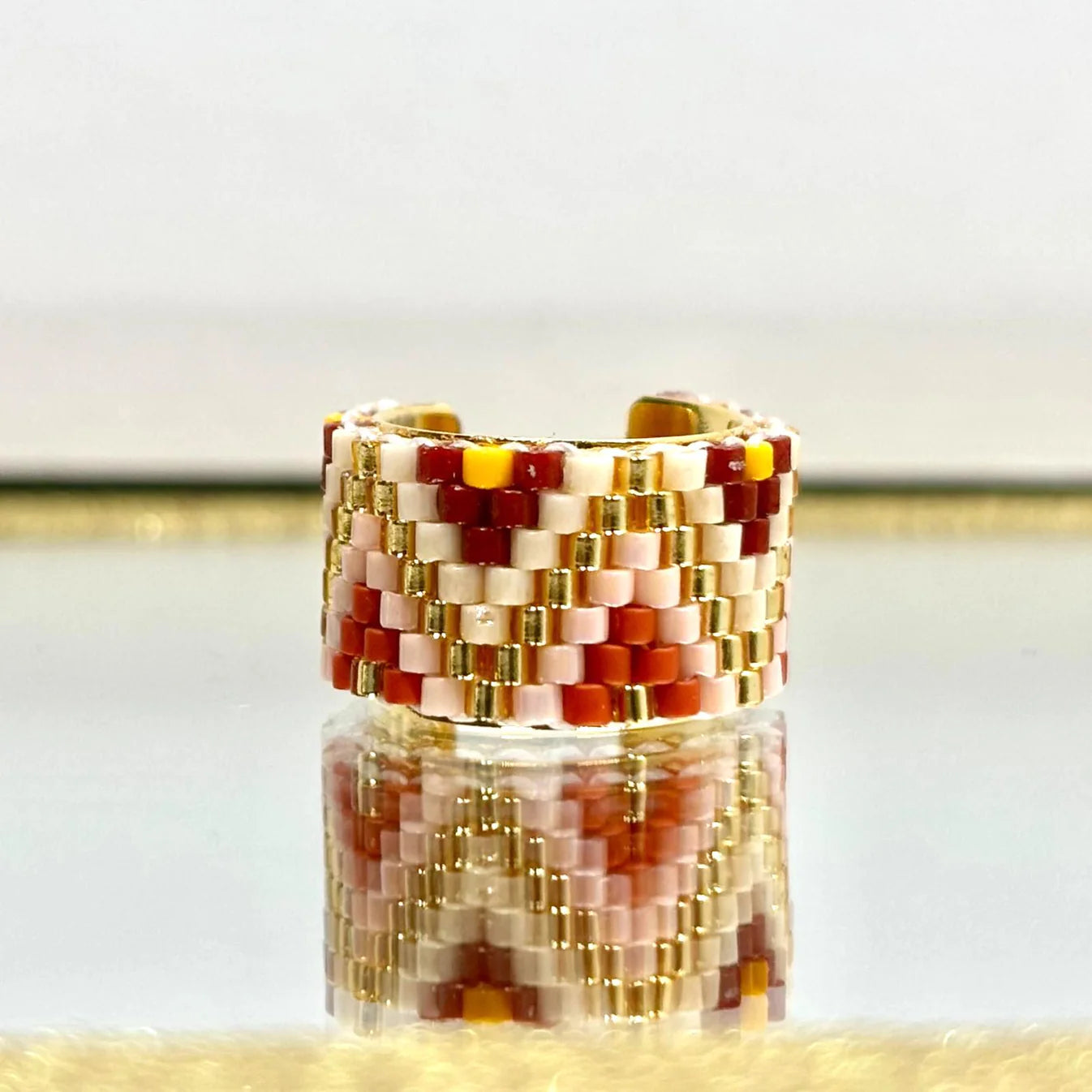 ✨ Gal Miyuki Ear Cuff ✨