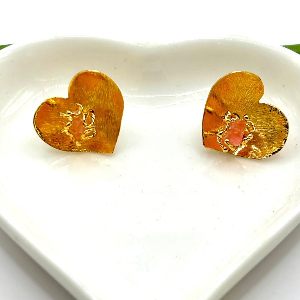 Dainty gold small hearts earrings with a minimalist and polished design, perfect for everyday wear and feminine style.