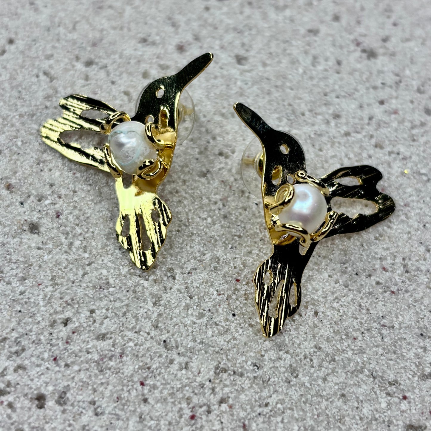 ✨ Hummingbird Elegance Earrings ✨