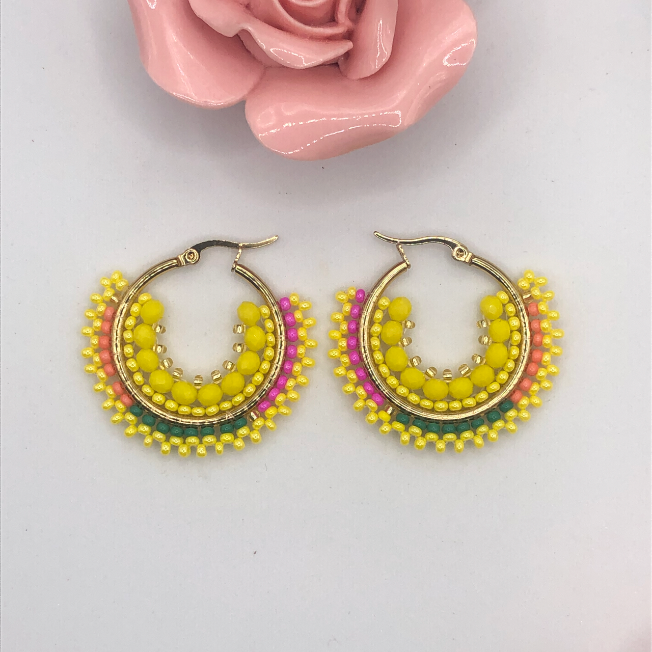 https://bellalujewelry.com/products/aviv-handmade-earrings?_pos=1&_psq=av&_ss=e&_v=1.0